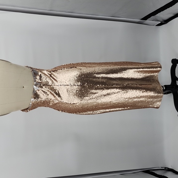 Alexia Admor Gold Sequin V-Neck Halter Party Dress Size 16 - Picture 5 of 9